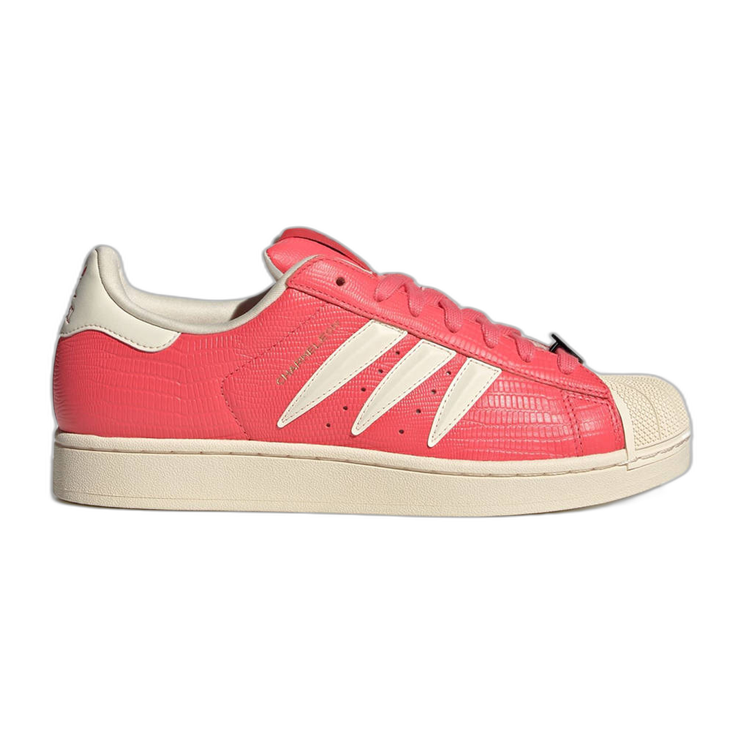Pokémon x adidas Superstar „Charmeleon Scarlet”