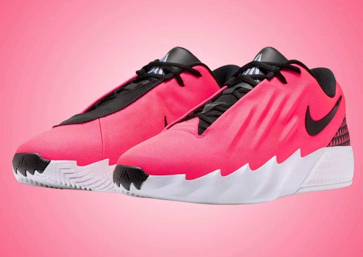 Nike Twelve Time Solar
