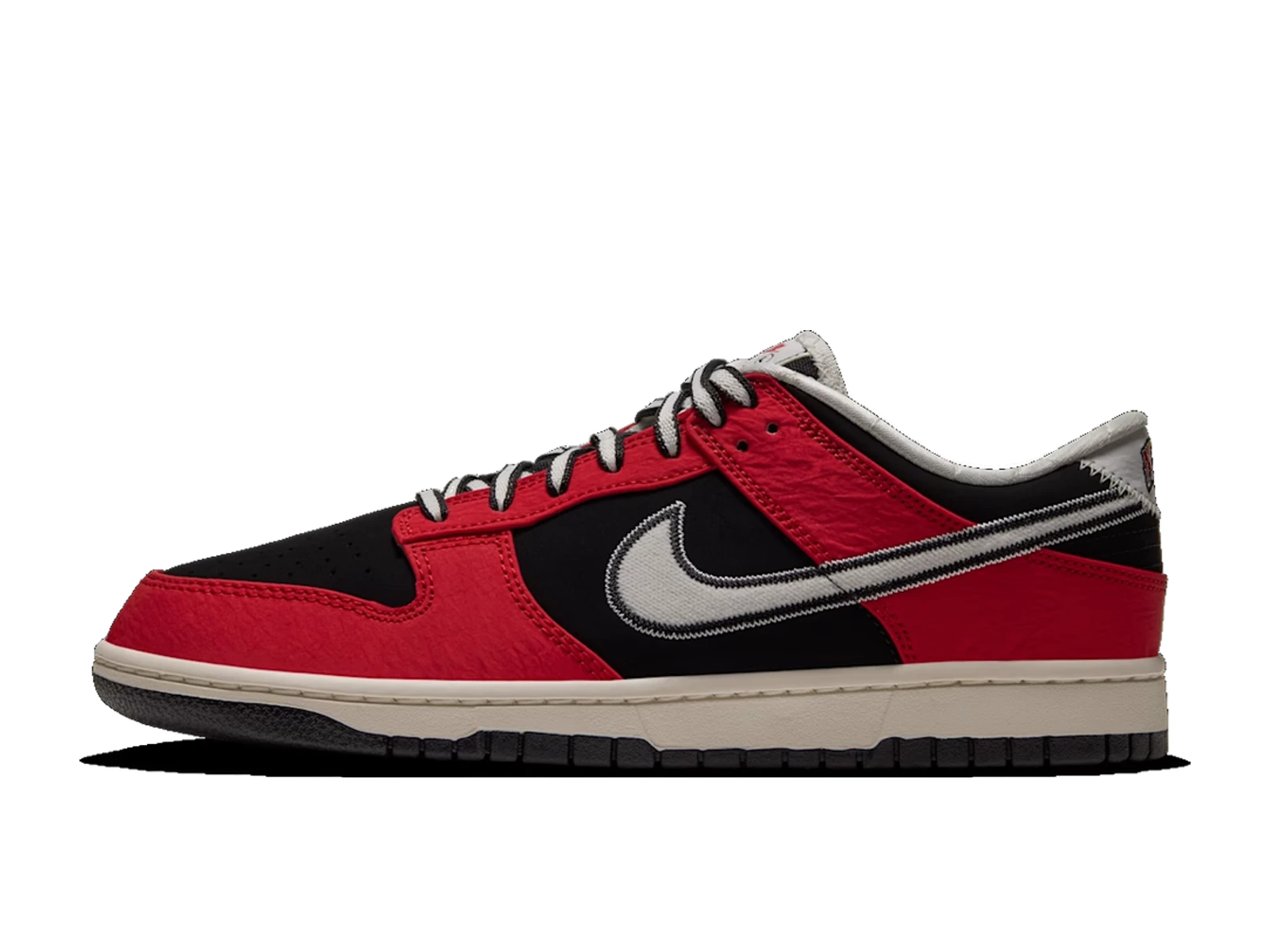 Nike Dunk Low Retro „Black & University Red”